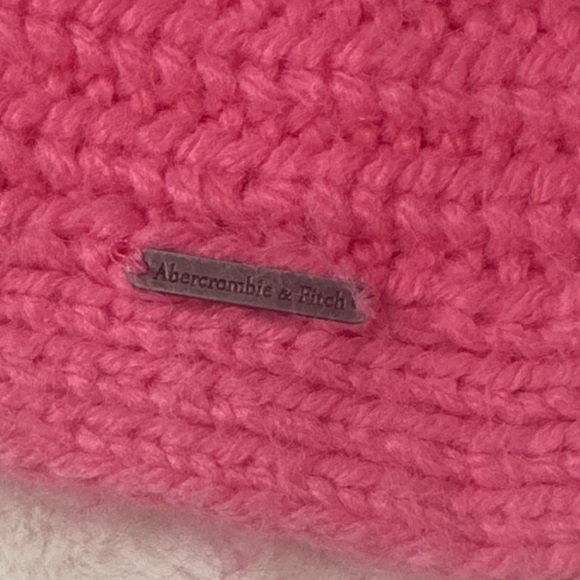 Abercrombie & Fitch Pink Off-Shoulder Romantic Knit Sweater - Picture 9 of 16
